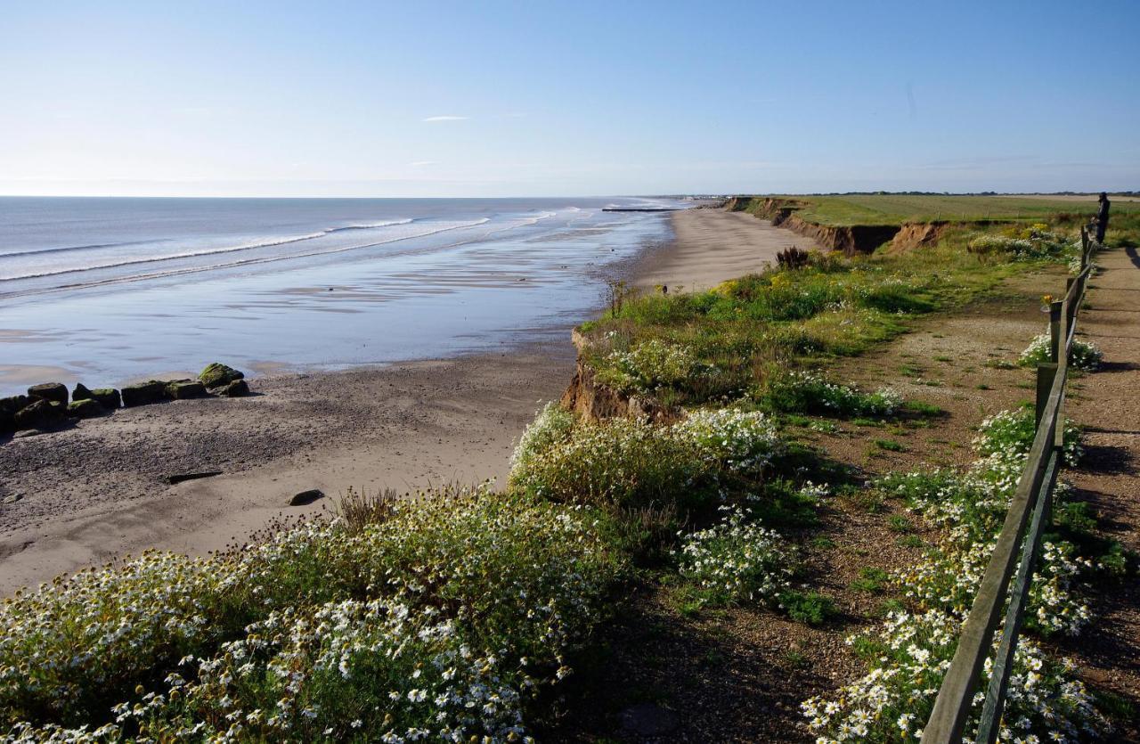 Отель Lovely 8 Berth Caravan For Hire At Barmston Beach Holiday Park Ref 62002O Lund Экстерьер фото