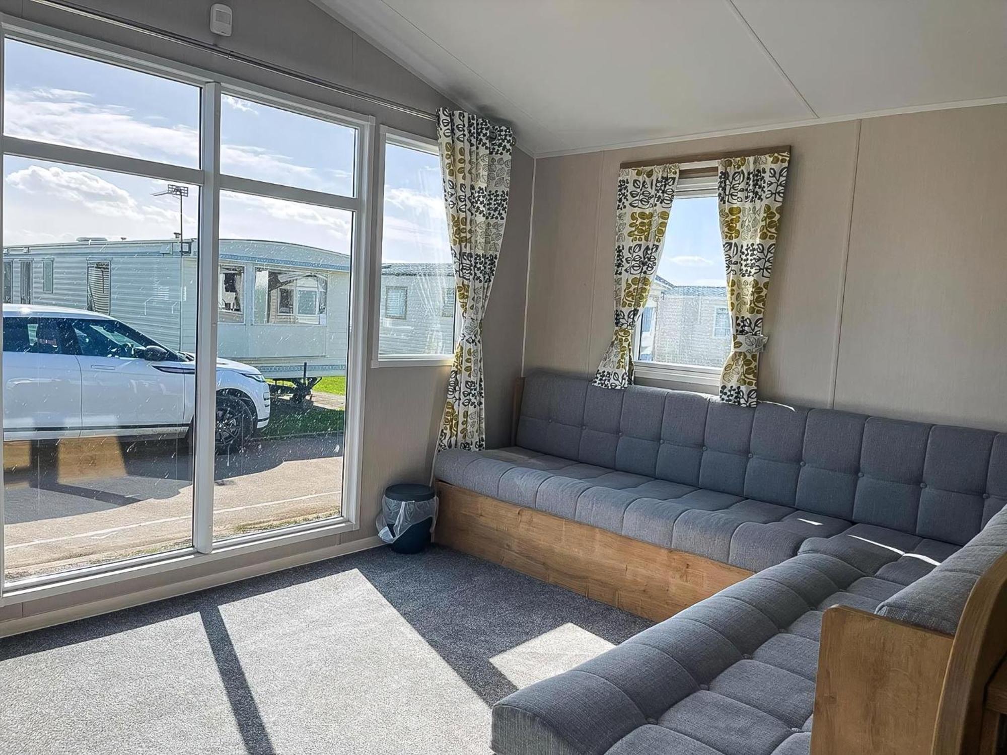 Отель Lovely 8 Berth Caravan For Hire At Barmston Beach Holiday Park Ref 62002O Lund Экстерьер фото
